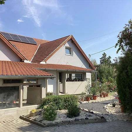 Relax Apartman-suemeg Appartement Sümeg