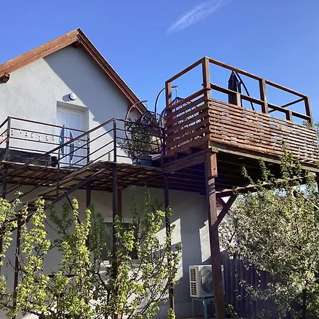 Relax Apartman-suemeg Apartman *