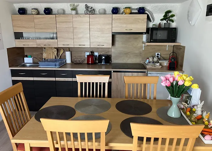 Appartement Relax Apartman-suemeg *